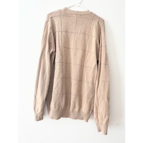 NorthCrest Classic Sweater. Size L. - Picture 6 of 9